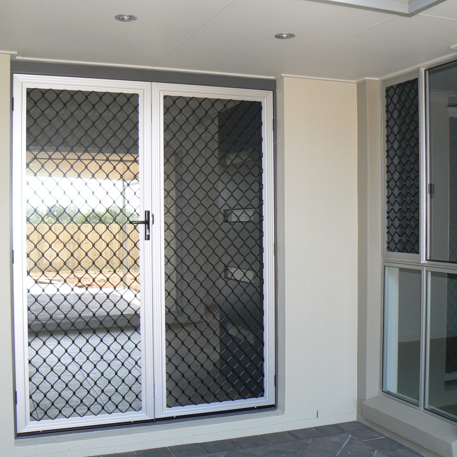 Pintu Exona (1) (2)