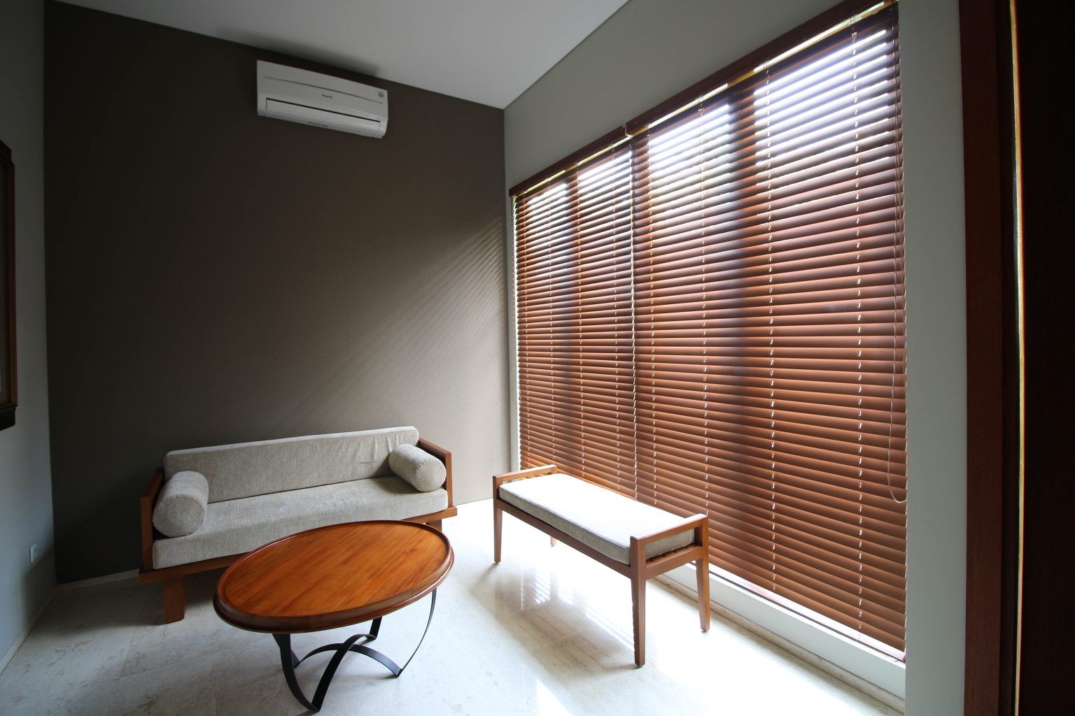 Wooden Blinds.jpg (1) (1)